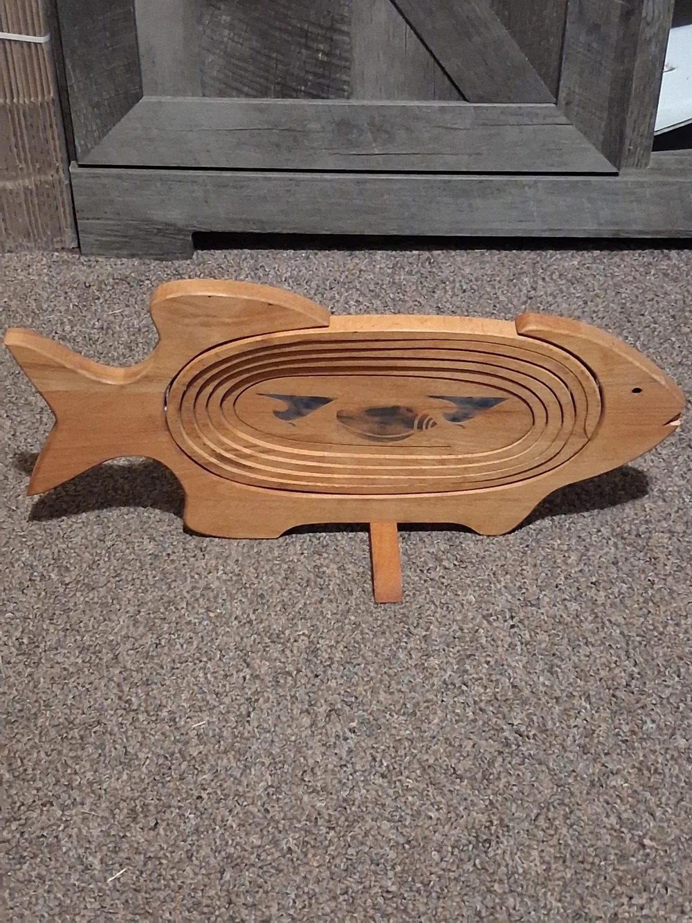 Vntg Handcrafted Wooden Fish-Shaped Accordian Basket- Natural Wood